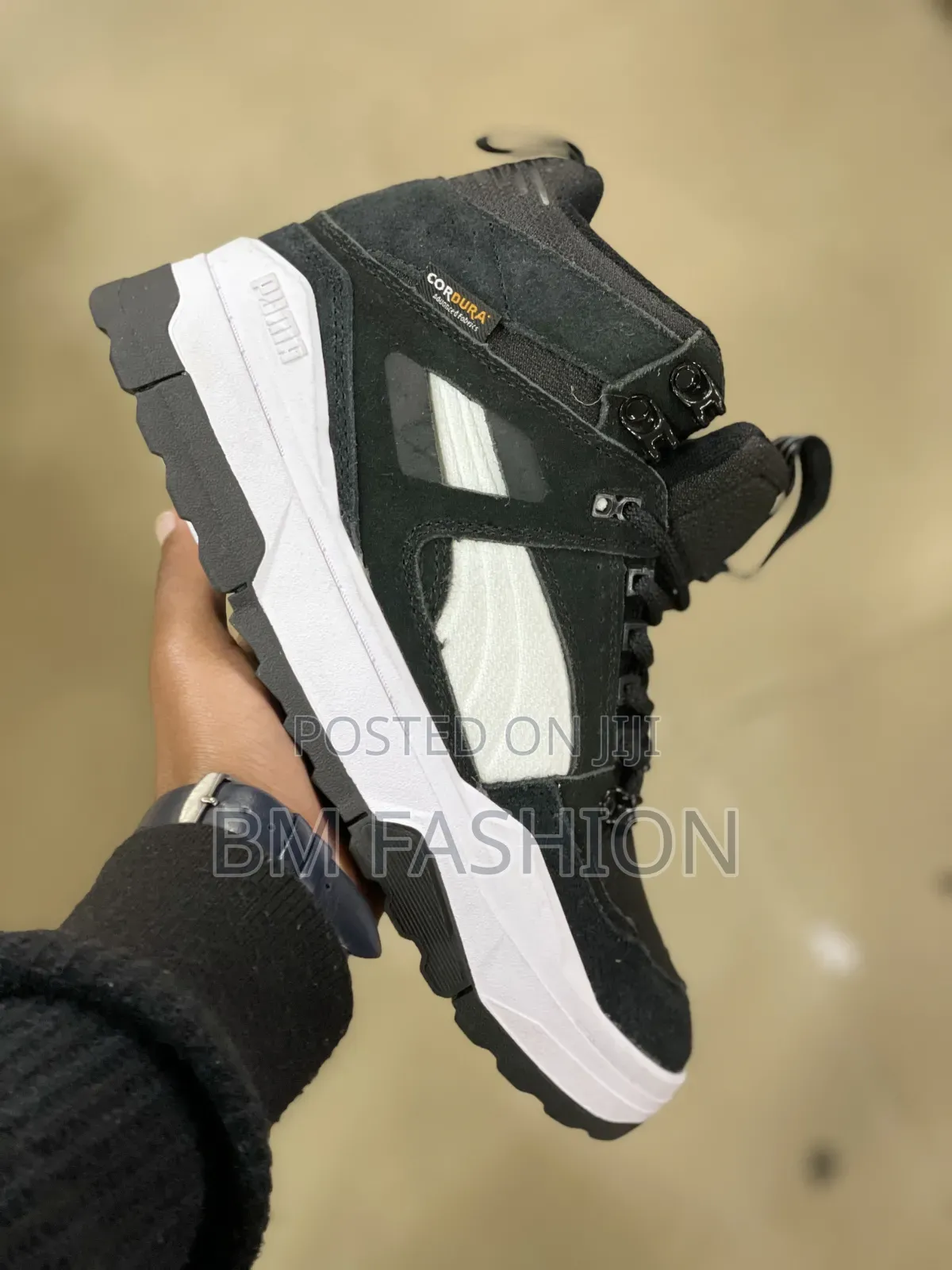 New Arrival Black and White Puma Slipstream Mid-Top Sneaker