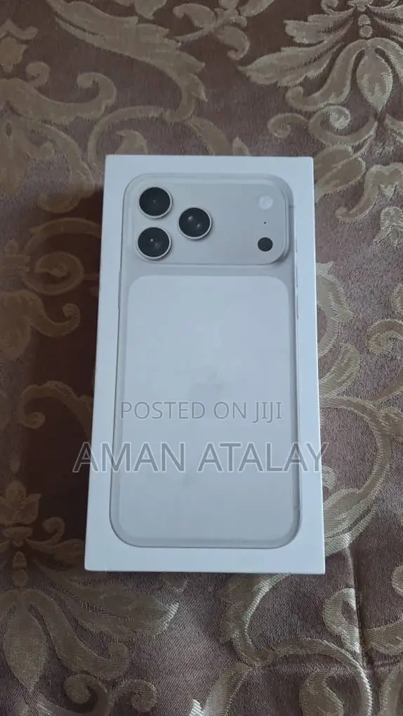New Apple iPhone 17 Pro Max 256 GB Silver
