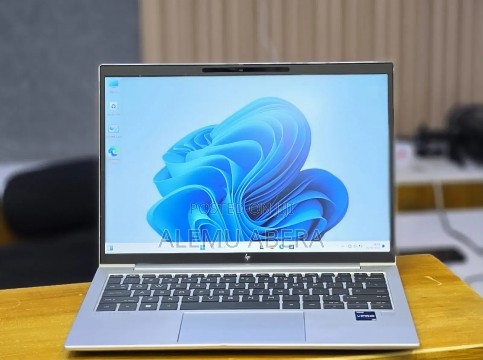 New Laptop HP EliteBook 840 G10 16GB Intel Core i7 SSD 512GB