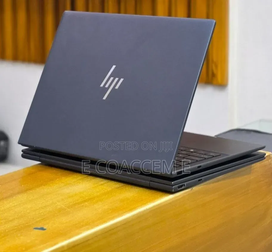 New Laptop HP Dragonfly G3 16GB Intel Core i7 SSD 512GB