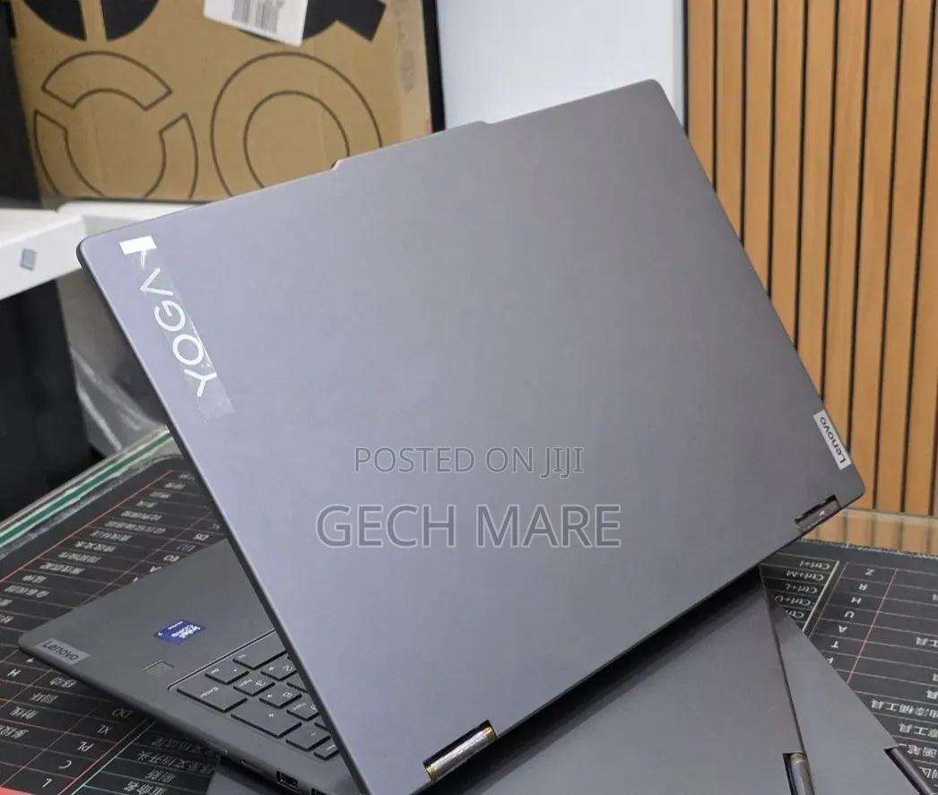 New Laptop Lenovo Yoga 7i 16GB Intel Core Ultra 7 SSD 512GB