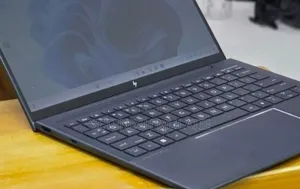 New Laptop HP Dragonfly G3 16GB Intel Core i7 SSD 512GB