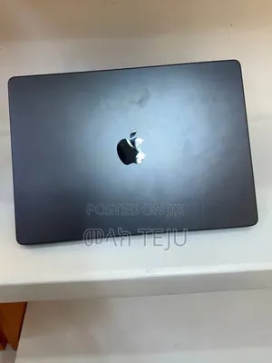 New Laptop Apple MacBook Pro 2025 M5 16GB Apple M5 SSD 512GB