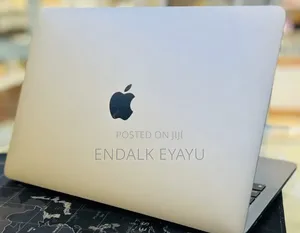 New Laptop Apple MacBook Pro 2022 M2 8GB Apple M2 SSD 512GB