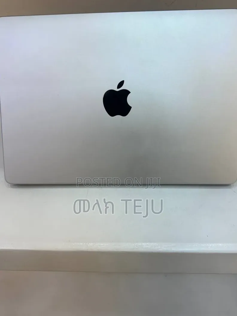 New Laptop Apple MacBook Pro 2023 M3 8GB Apple M3 SSD 512GB