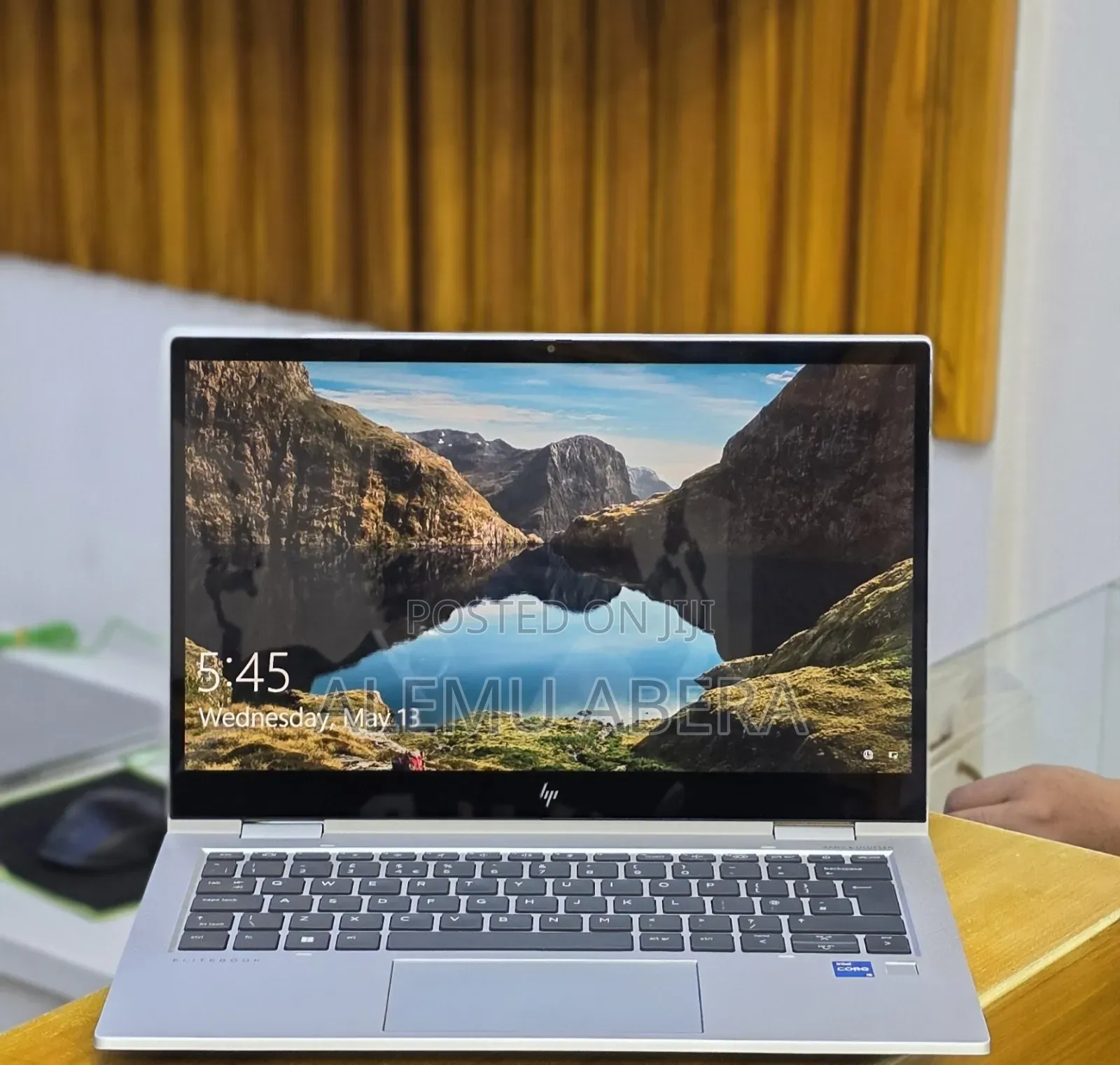 New Laptop HP EliteBook 830 G8 16GB Intel Core i5 SSD 512GB