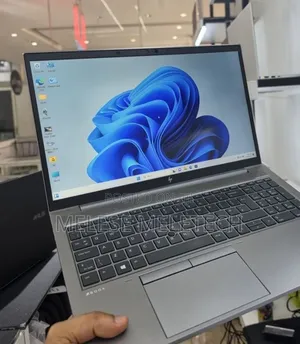 New Laptop HP ZBook Power G7 16GB Intel Core i7 SSD 512GB