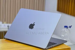 New Laptop Apple MacBook Air 2022 M2 8GB Apple M2 SSD 256GB