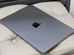 New Laptop Apple MacBook Air 2022 M2 8GB Apple M2 SSD 256GB