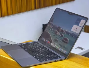 New Laptop Apple MacBook Air 2022 M2 8GB Apple M2 SSD 256GB