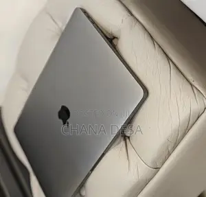 New Laptop Apple MacBook Pro 2019 16GB Intel Core i7 SSD 1T