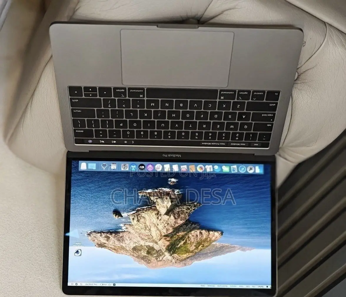 New Laptop Apple MacBook Pro 2019 16GB Intel Core i7 SSD 1T