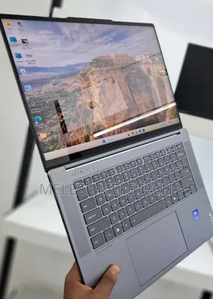 New Laptop Lenovo ThinkPad X1 Yoga 32GB Intel Core Ultra 7 SSD 1T