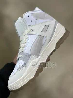 Beige Puma Slipstream Xtreme High Sneakers With a Rugged Rubber Sole