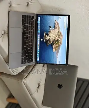 New Laptop Apple MacBook Pro 2019 16GB Intel Core i7 SSD 1T