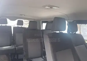 Toyota HiAce 2017 Silver