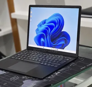 New Laptop Microsoft Surface Pro 7 16GB Intel Core i7 SSD 512GB