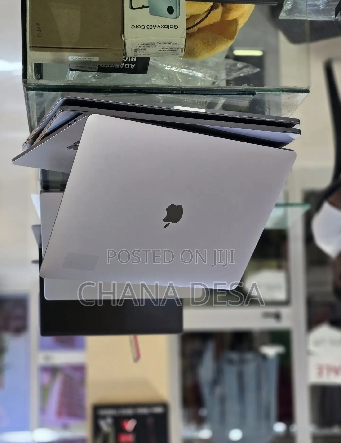New Laptop Apple MacBook Pro 2017 16GB Intel Core i7 SSD 512GB