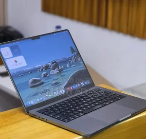 New Laptop Apple MacBook Pro 2021 M1 32GB Apple M1 Pro SSD 512GB