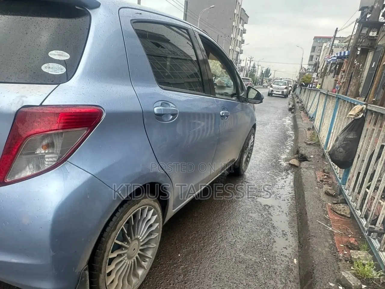 Toyota Yaris 2012 Blue