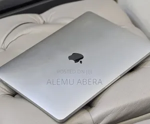 New Laptop Apple MacBook Pro 2020 32GB Intel Core i7 SSD 512GB