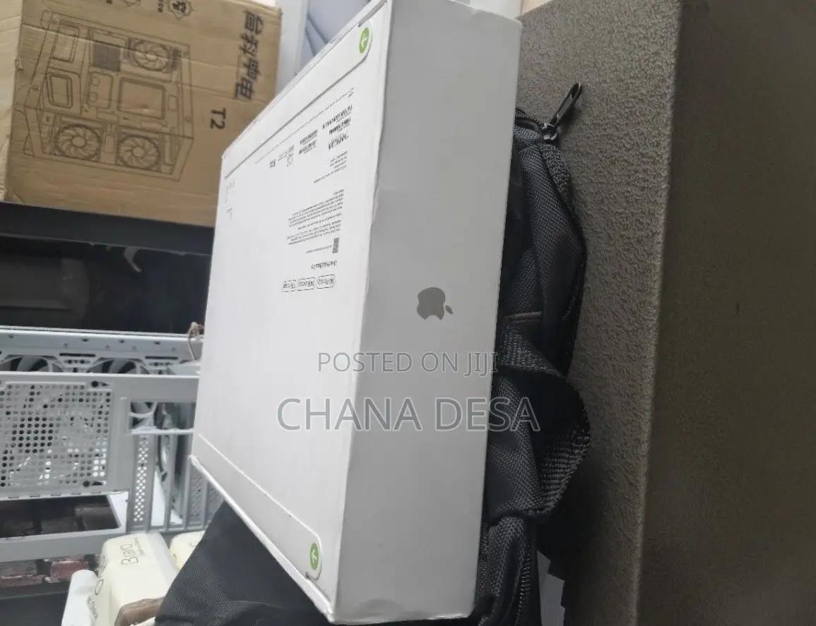 New Laptop Apple MacBook Pro 2024 M4 24GB Apple M4 Pro SSD 1T