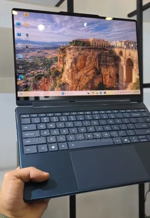 New Laptop Lenovo Yoga 9i 16GB Intel Core Ultra 7 SSD 1T