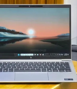 New Laptop HP Elitebook 830 G11 16GB Intel Core Ultra 7 SSD 512GB