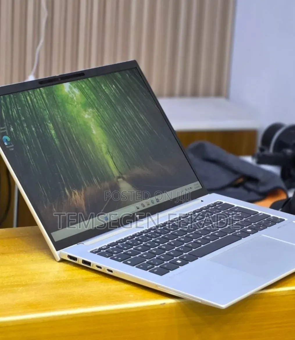New Laptop HP EliteBook 840 G11 16GB Intel Core Ultra 7 SSD 512GB
