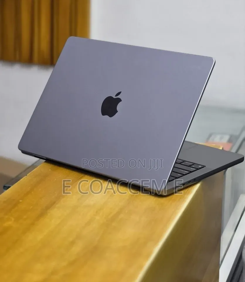 New Laptop Apple MacBook 32GB SSD 512GB