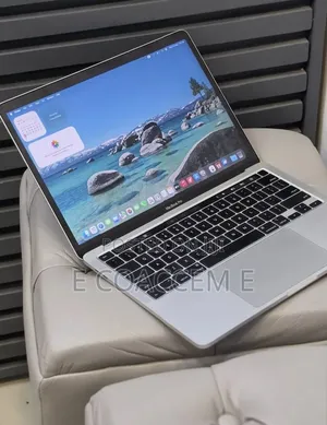 New Laptop Apple MacBook Pro 2020 32GB Intel Core i7 SSD 512GB