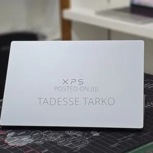 New Laptop Dell XPS 13 8GB Intel Core 5 SSD 512GB