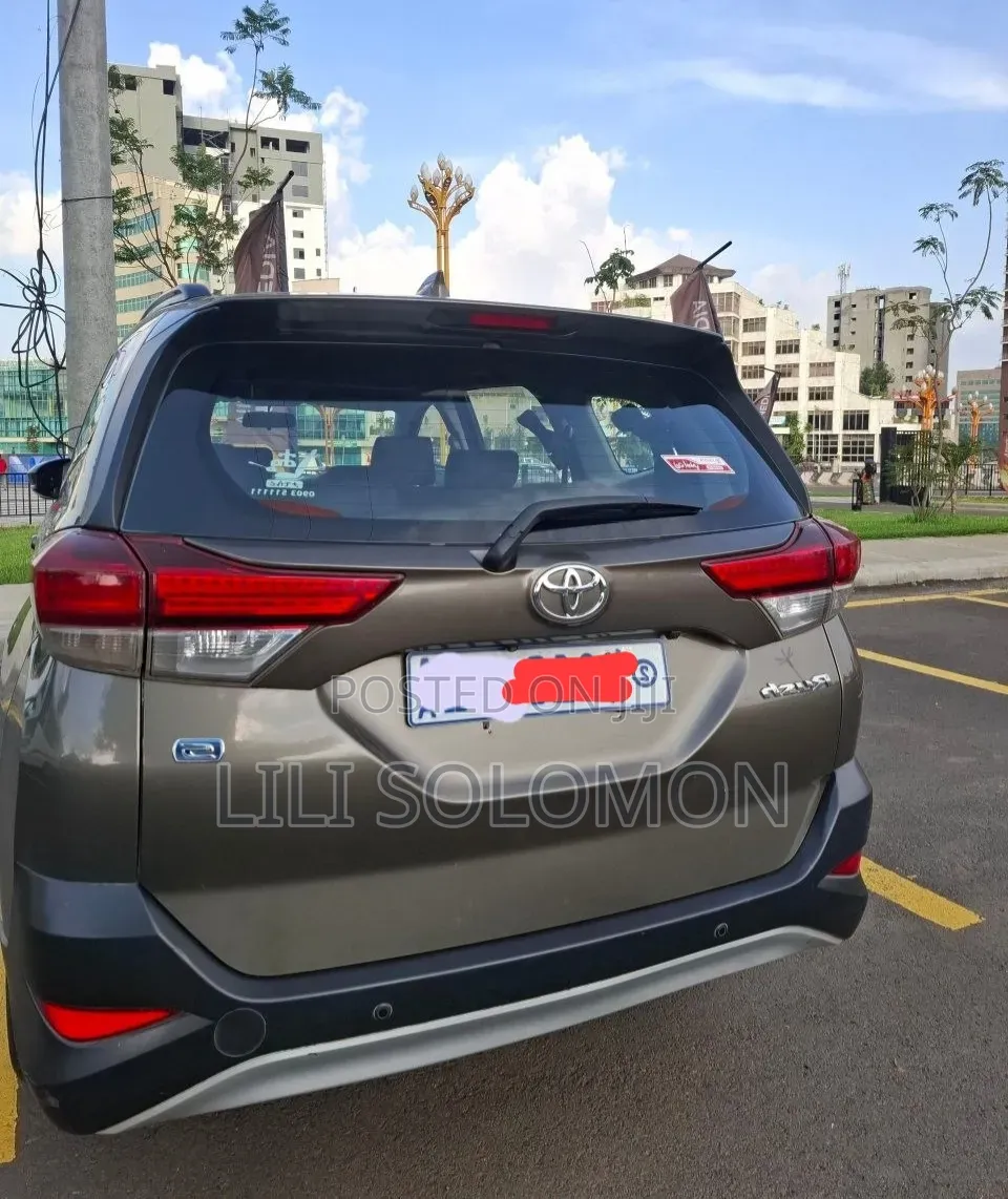 Toyota Rush 2022 Gray