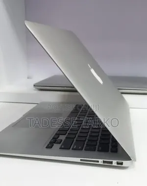 New Laptop Apple MacBook Air 2017 8GB Intel Core i7 SSD 128GB