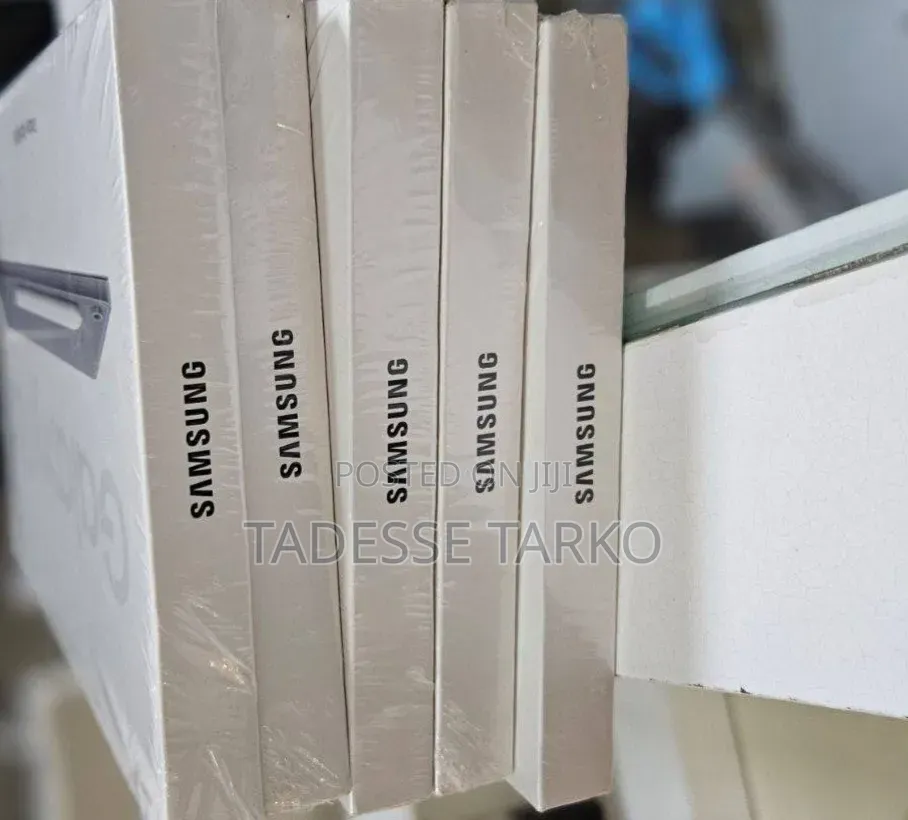 New Samsung Galaxy Tab S10 FE 128 GB Gray