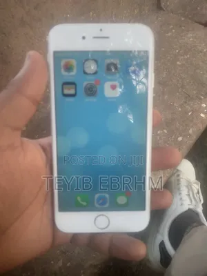 Apple iPhone 6s 16 GB Silver