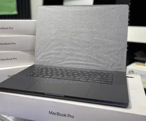 New Laptop Apple MacBook Pro 2024 M4 Max 48GB Apple M4 Max SSD 2T