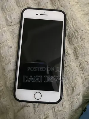 Apple iPhone 7 32 GB Pink