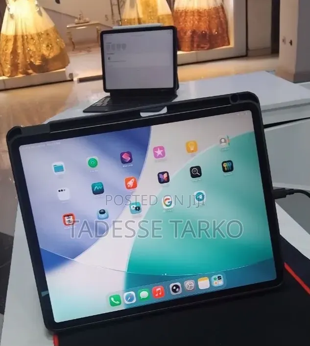 New Apple iPad Pro 1 TB Gray