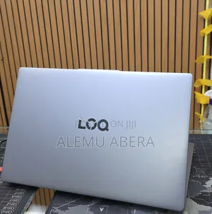 New Laptop Lenovo LOQ 15IRH8 16GB Intel Core i5 SSD 512GB