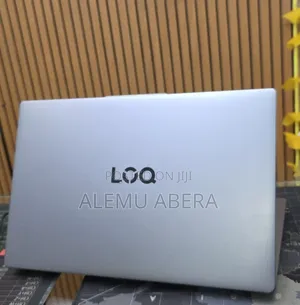 New Laptop Lenovo LOQ 15IRH8 16GB Intel Core i5 SSD 512GB