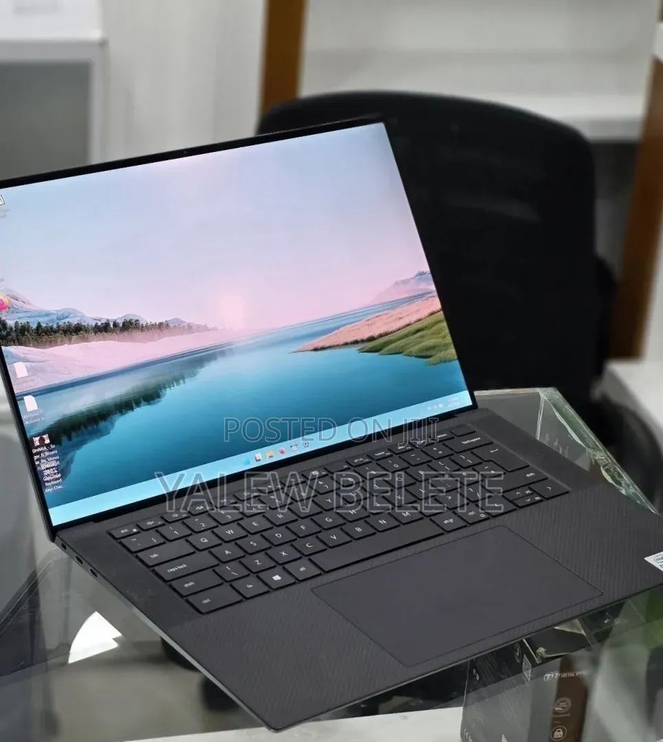 New Laptop Dell Precision 5550 16GB Intel Core i7 SSD 512GB