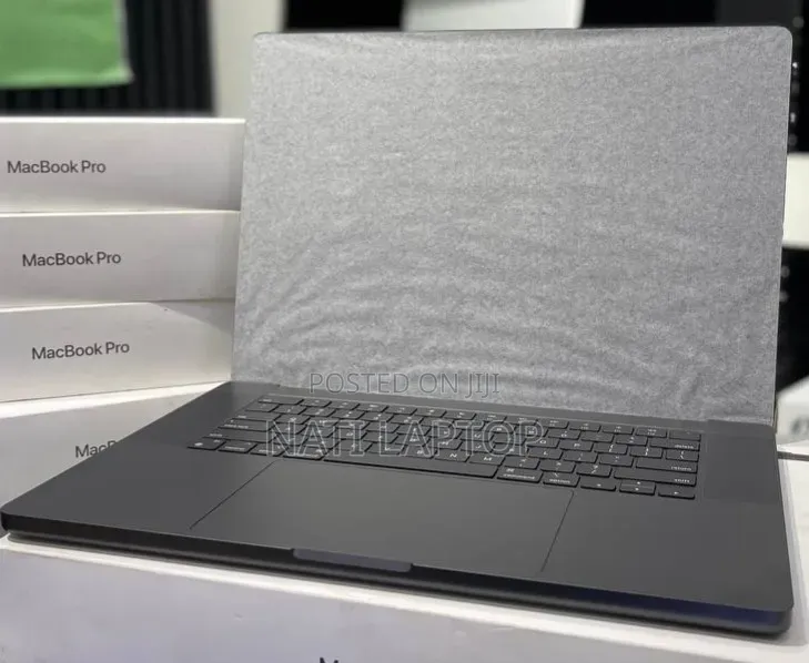 New Laptop Apple MacBook Pro 2024 M4 Max 48GB Apple M4 Max SSD 2T