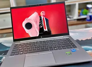 New Laptop HP ZBook Firefly 15 G7 32GB Intel Core i7 SSD 512GB