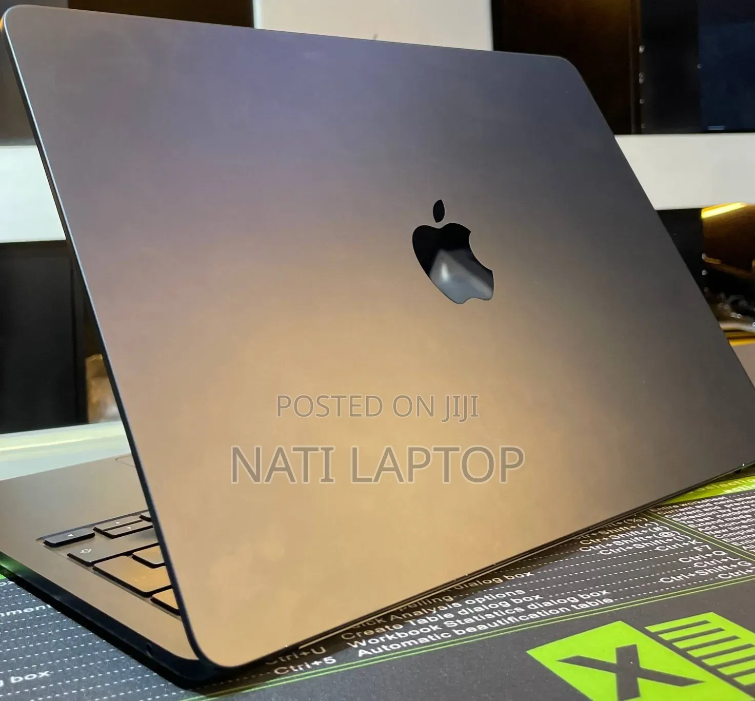 New Laptop Apple MacBook Air 2022 M2 8GB Apple M2 SSD 512GB