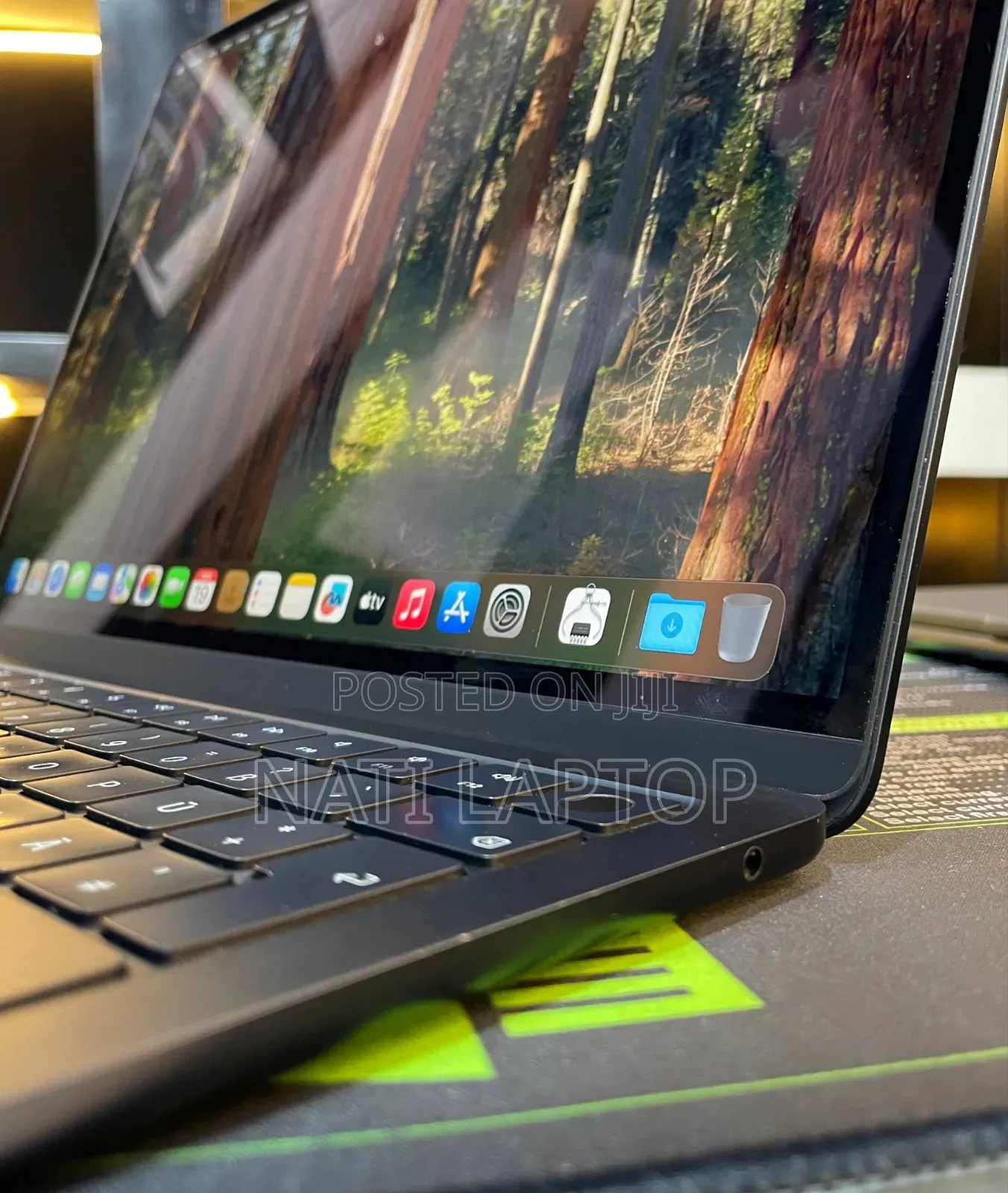 New Laptop Apple MacBook Air 2022 M2 8GB Apple M2 SSD 512GB
