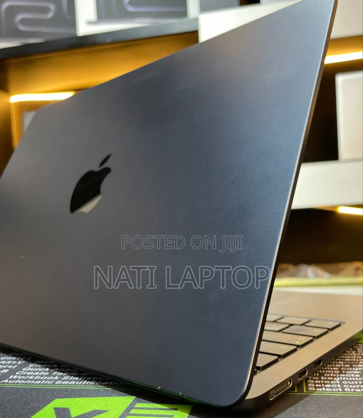 New Laptop Apple MacBook Air 2022 M2 8GB Apple M2 SSD 512GB