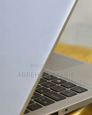 New Laptop HP EliteBook 830 G8 16GB Intel Core i5 SSD 512GB