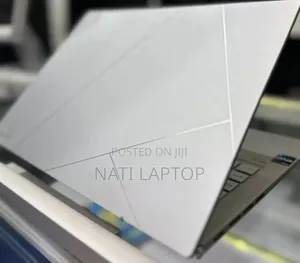 New Laptop Asus Zenbook 14 16GB Intel Core i9 SSD 512GB