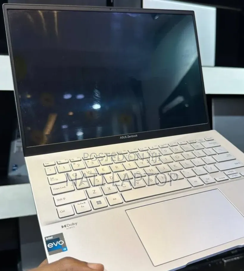 New Laptop Asus Zenbook 14 16GB Intel Core i9 SSD 512GB